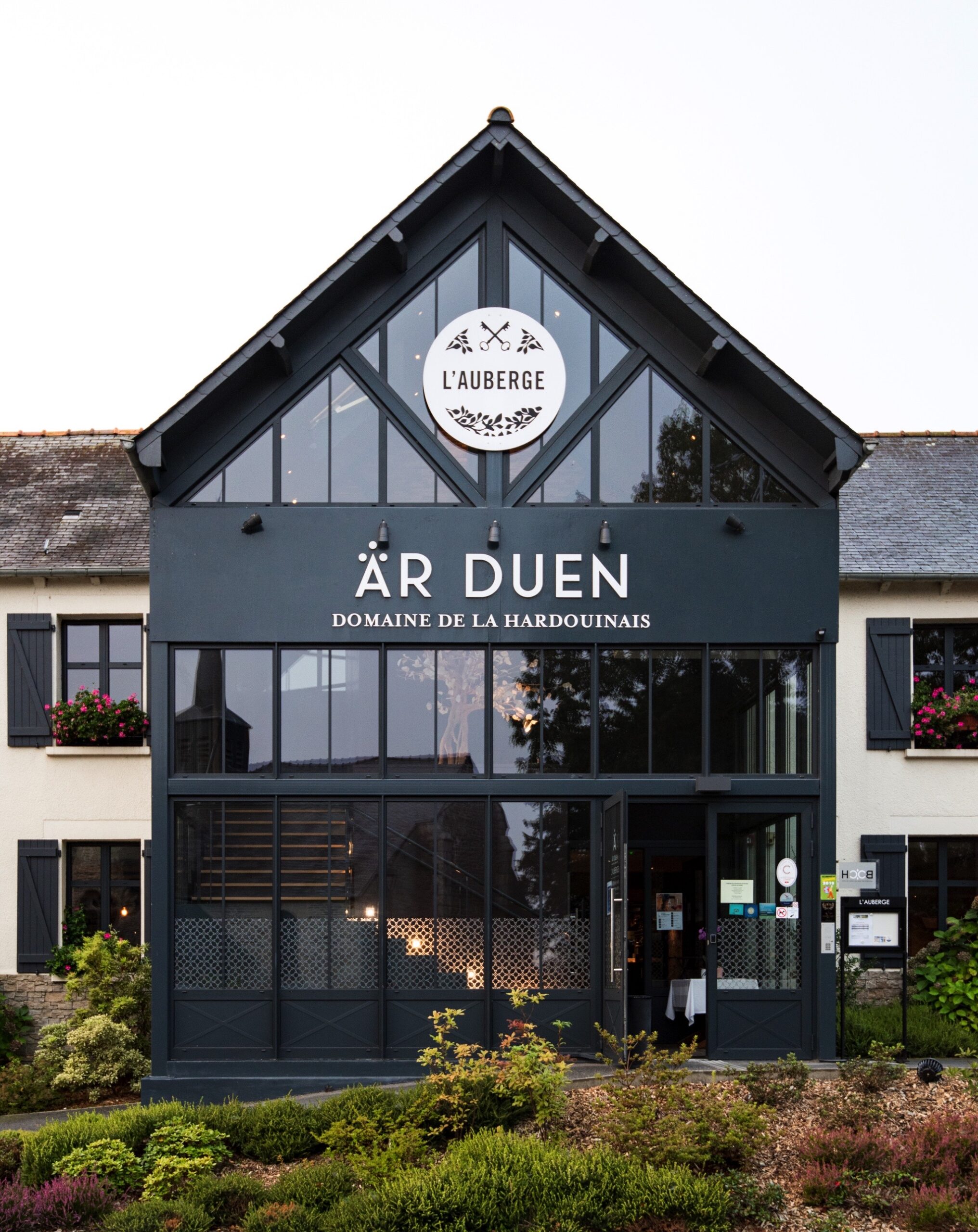 hotel auberge ar duen scaled